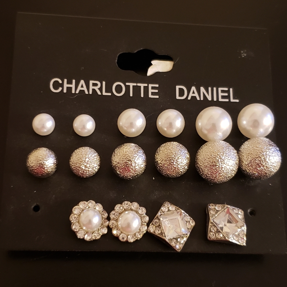 🔥3/$20 Set of 10 Pierced Earrings